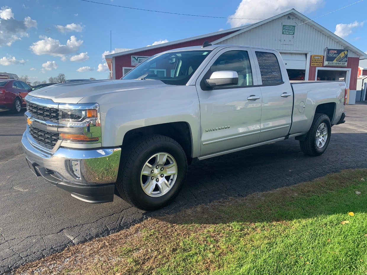 2017 Chevy Silverado LT V8 | Bellers Auto