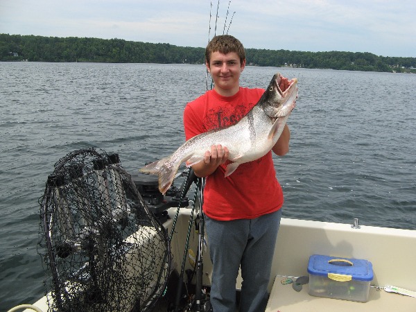 A Big Catch of Lake Trout for the Mark Widrick Family! - Milky Way ...